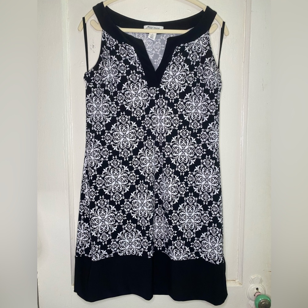 Black House White Market sleeveless tunic dress